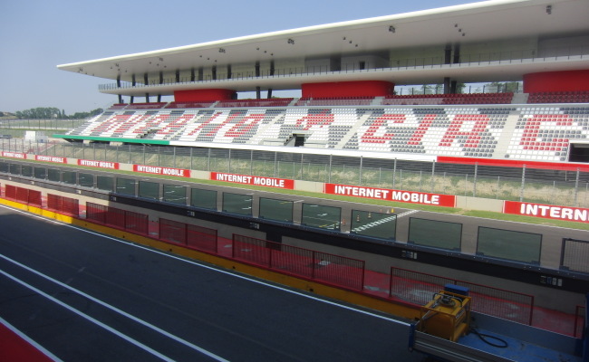 TRIBUNE MUGELLO 01