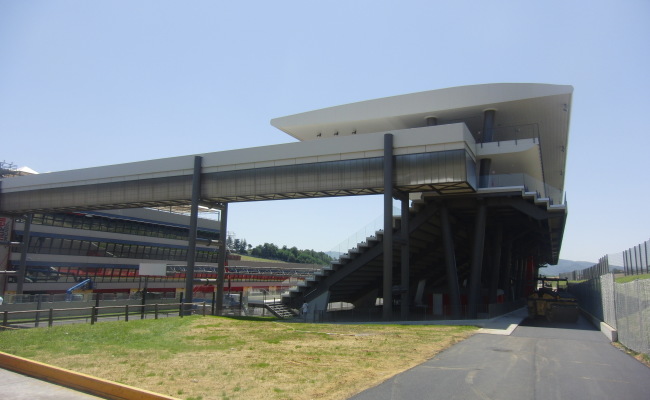 TRIBUNE MUGELLO 09