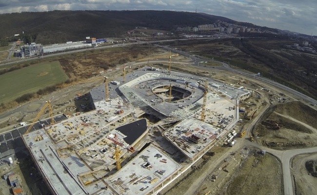 bory-mall C01