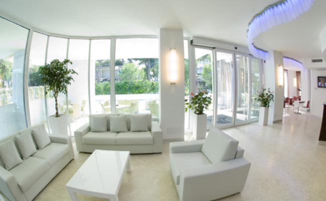 HOTEL LUNGOMARE 06
