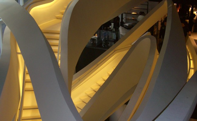 ARMANI NY 06