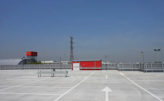 Ferrari Park 06