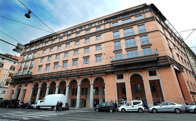 PIAZZA VITTORIO 02