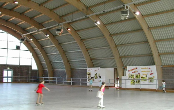 SKATING HALL